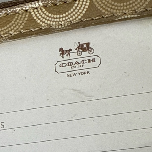 Lot of 3 Compact Wallets 2 Coach Black Flowers and Pink and 1 Blue Marc Jacobs - Picture 4 of 16